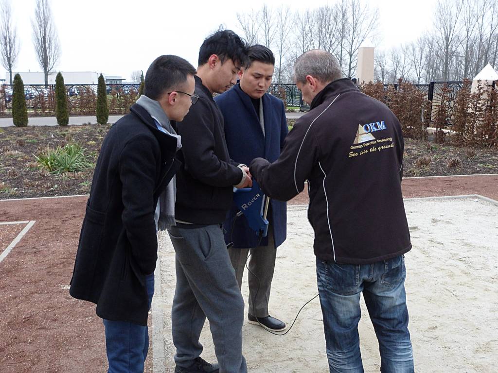 Instructeur pour Rover C4